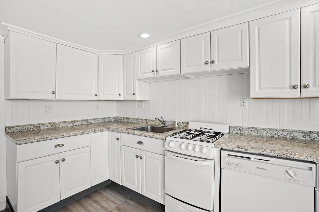 14 Atlantic Avenue Hampton NH 03842