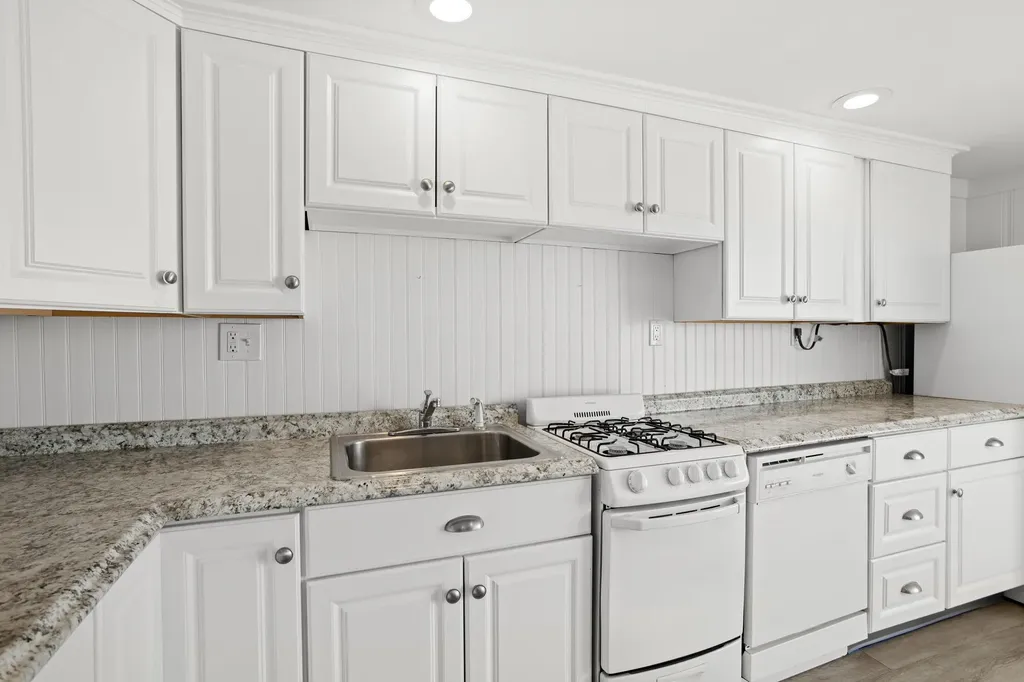 14 Atlantic Avenue Hampton NH 03842