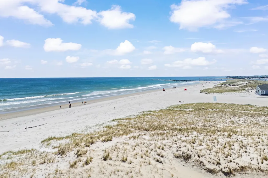 14 Atlantic Avenue Hampton NH 03842