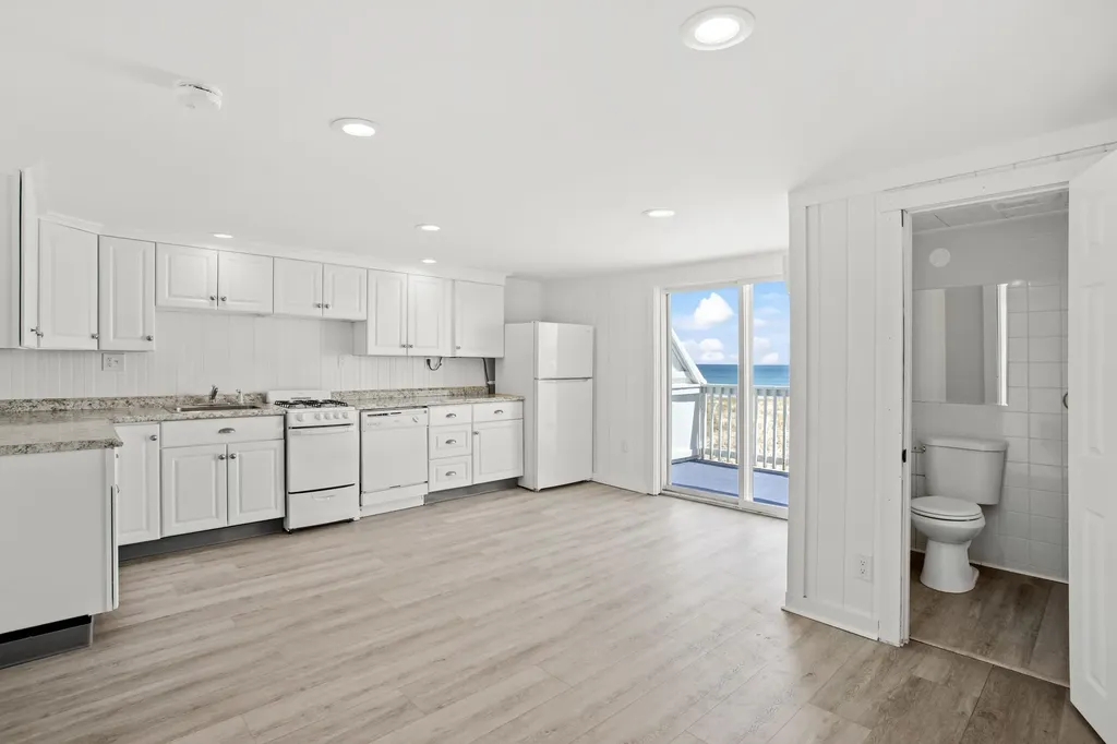 14 Atlantic Avenue Hampton NH 03842