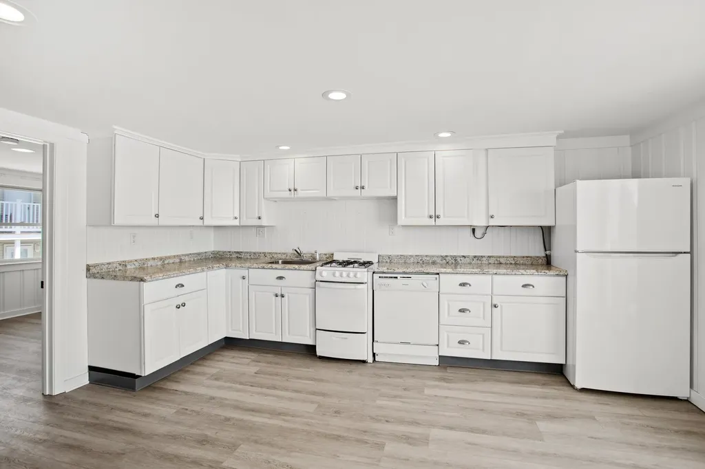 14 Atlantic Avenue Hampton NH 03842