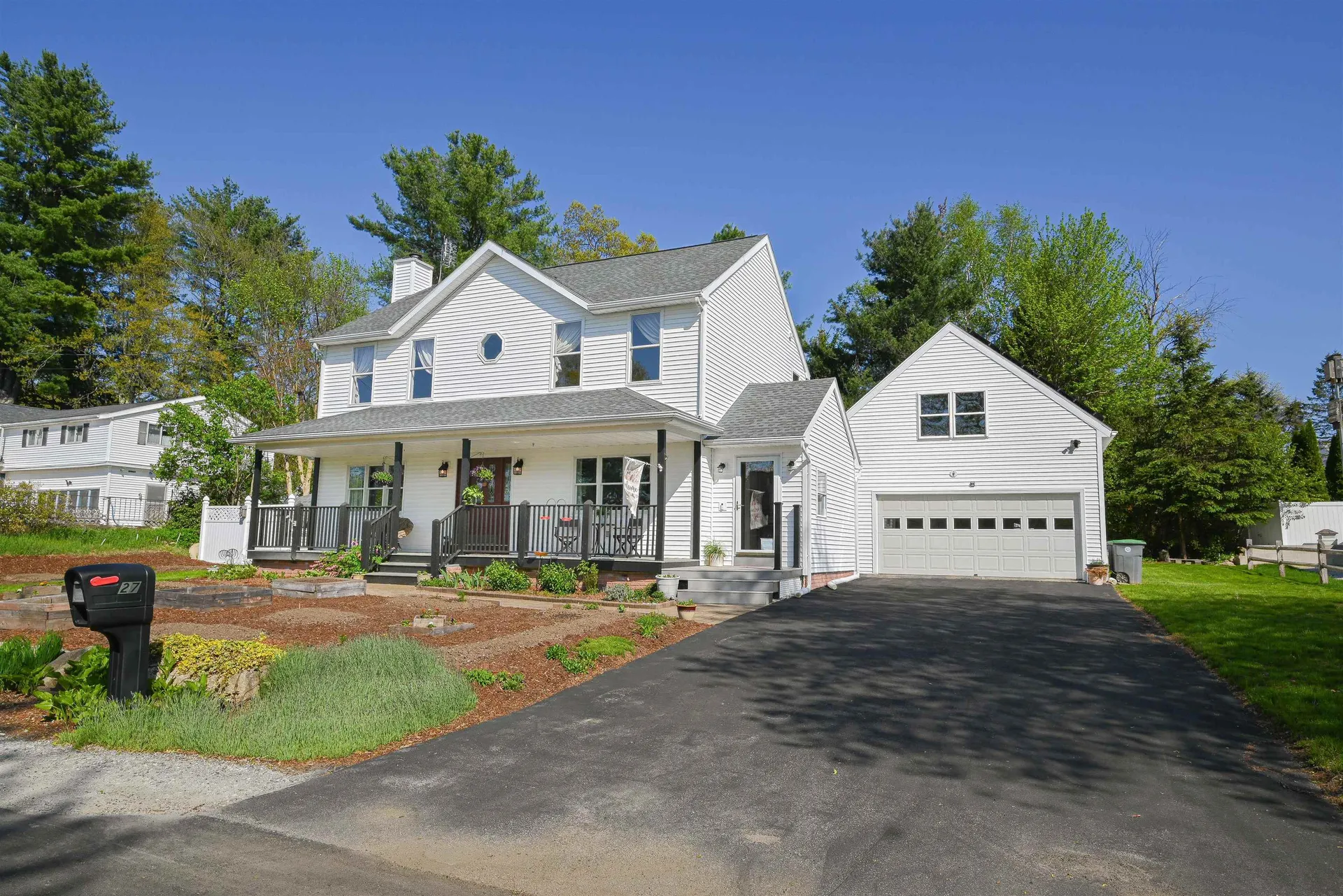 27 Elmer Avenue Hooksett NH 03106