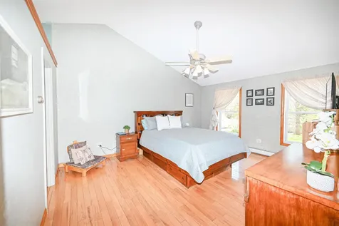 27 Elmer Avenue Hooksett NH 03106