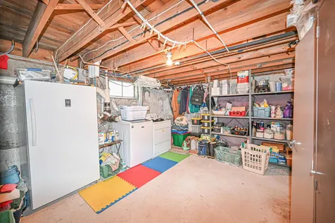 27 Elmer Avenue Hooksett NH 03106