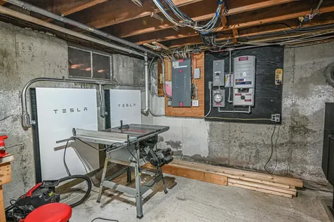 27 Elmer Avenue Hooksett NH 03106