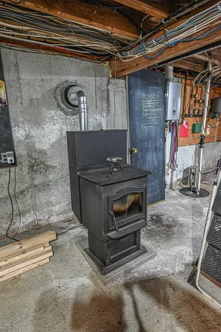 27 Elmer Avenue Hooksett NH 03106