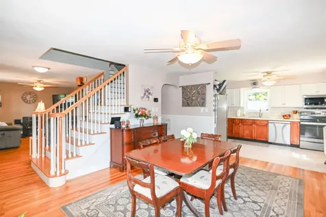 27 Elmer Avenue Hooksett NH 03106