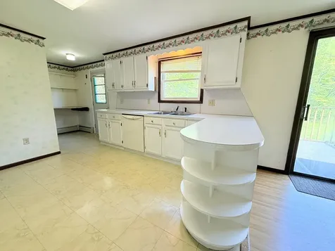 4729 Us Route 5 S Weathersfield VT 05151