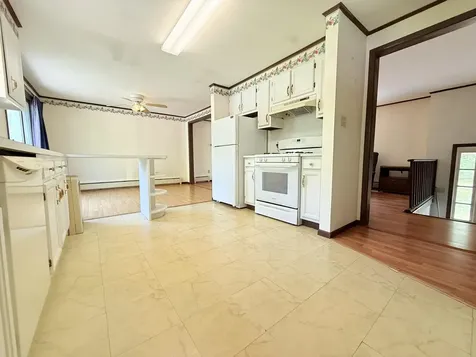 4729 Us Route 5 S Weathersfield VT 05151