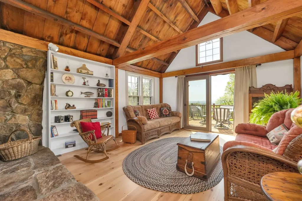 39 Sunset Hill Road Canterbury NH 03224