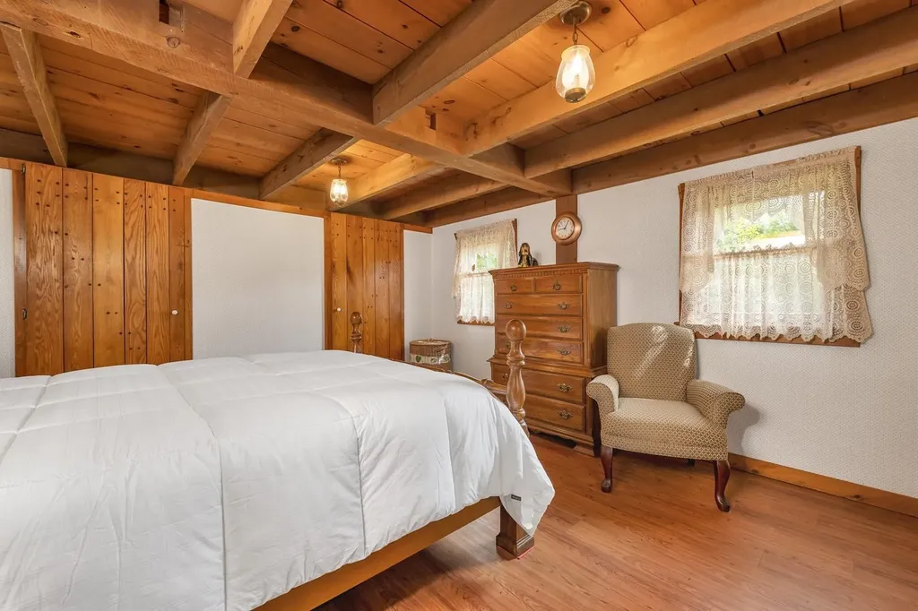 39 Sunset Hill Road Canterbury NH 03224