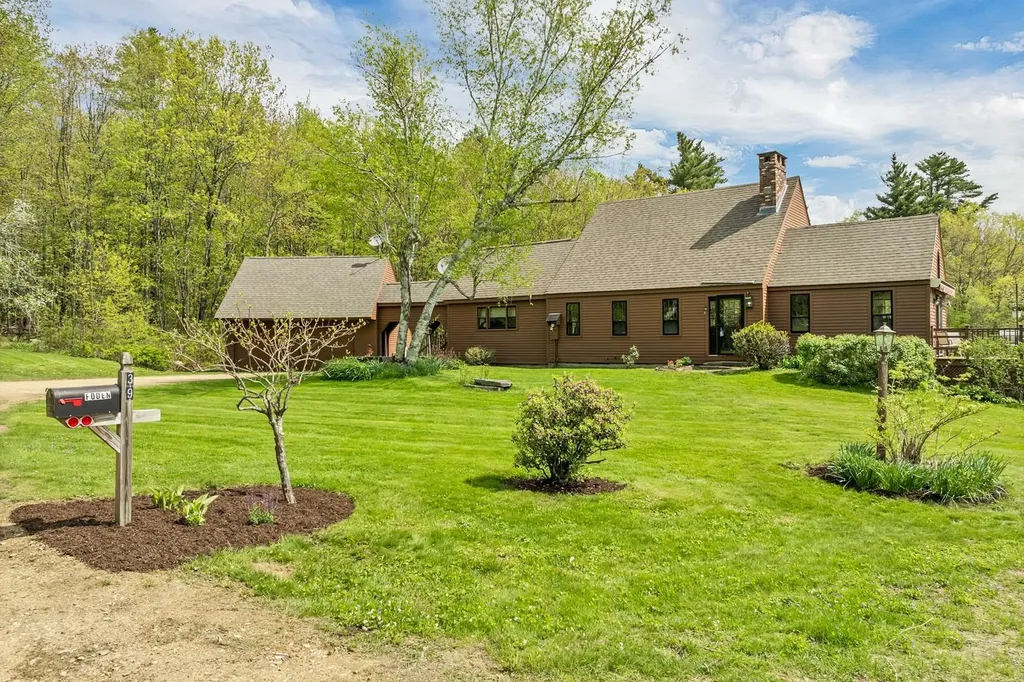 39 Sunset Hill Road Canterbury NH 03224