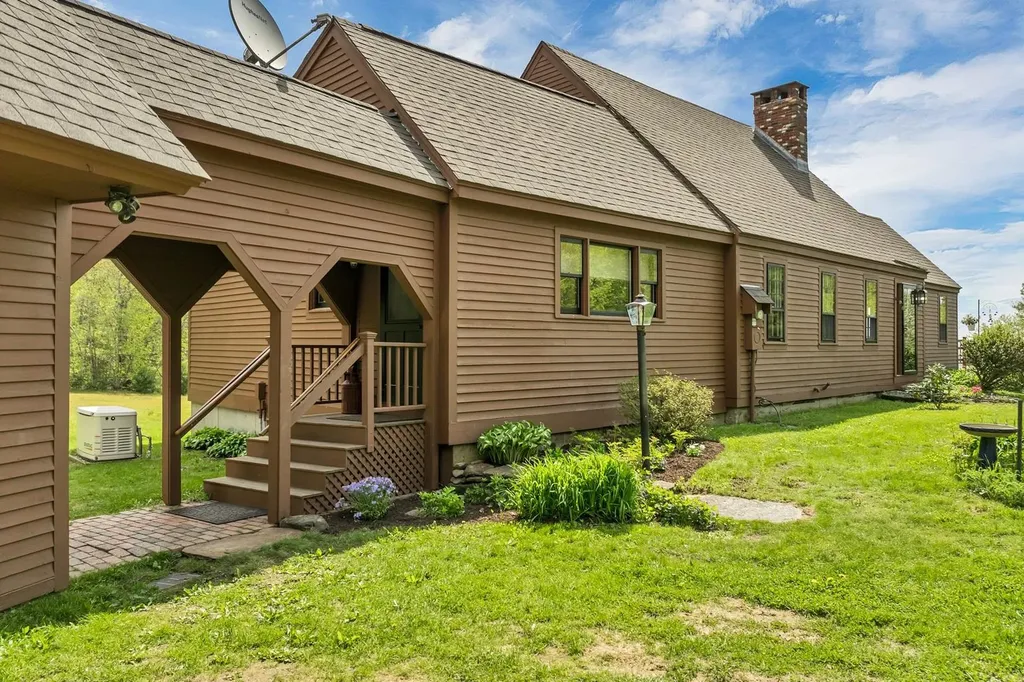 39 Sunset Hill Road Canterbury NH 03224