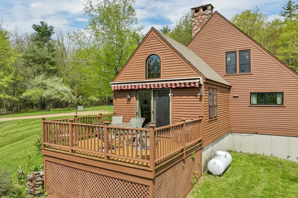 39 Sunset Hill Road Canterbury NH 03224