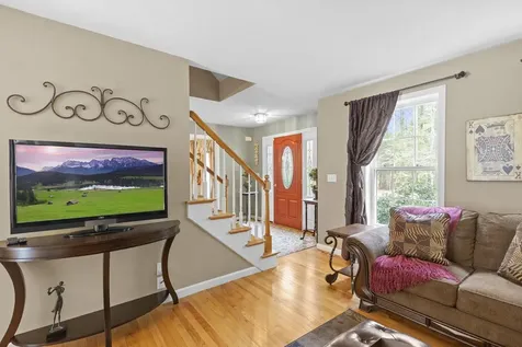 7 Oxbow Farm Road Stratham NH 03885