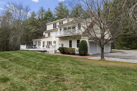 7 Oxbow Farm Road Stratham NH 03885