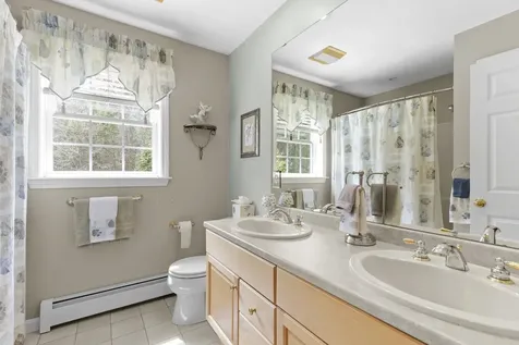 7 Oxbow Farm Road Stratham NH 03885