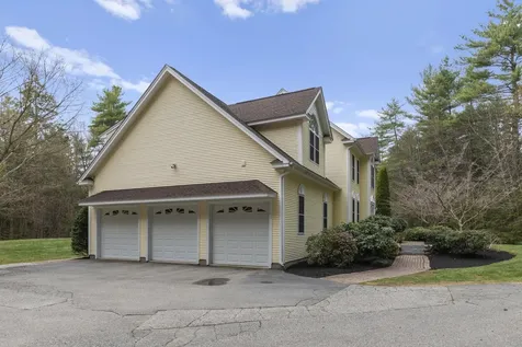7 Oxbow Farm Road Stratham NH 03885