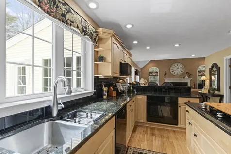 7 Oxbow Farm Road Stratham NH 03885