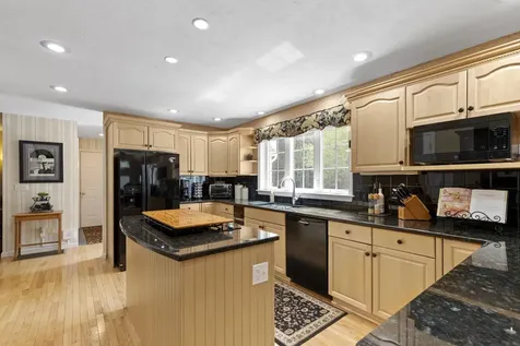 7 Oxbow Farm Road Stratham NH 03885