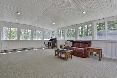 21 Garrison Drive Bedford NH 03110