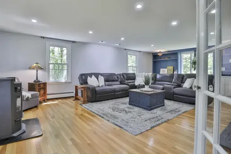 21 Garrison Drive Bedford NH 03110