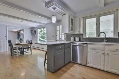 21 Garrison Drive Bedford NH 03110
