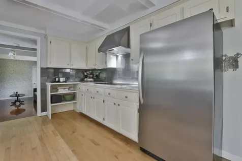 21 Garrison Drive Bedford NH 03110