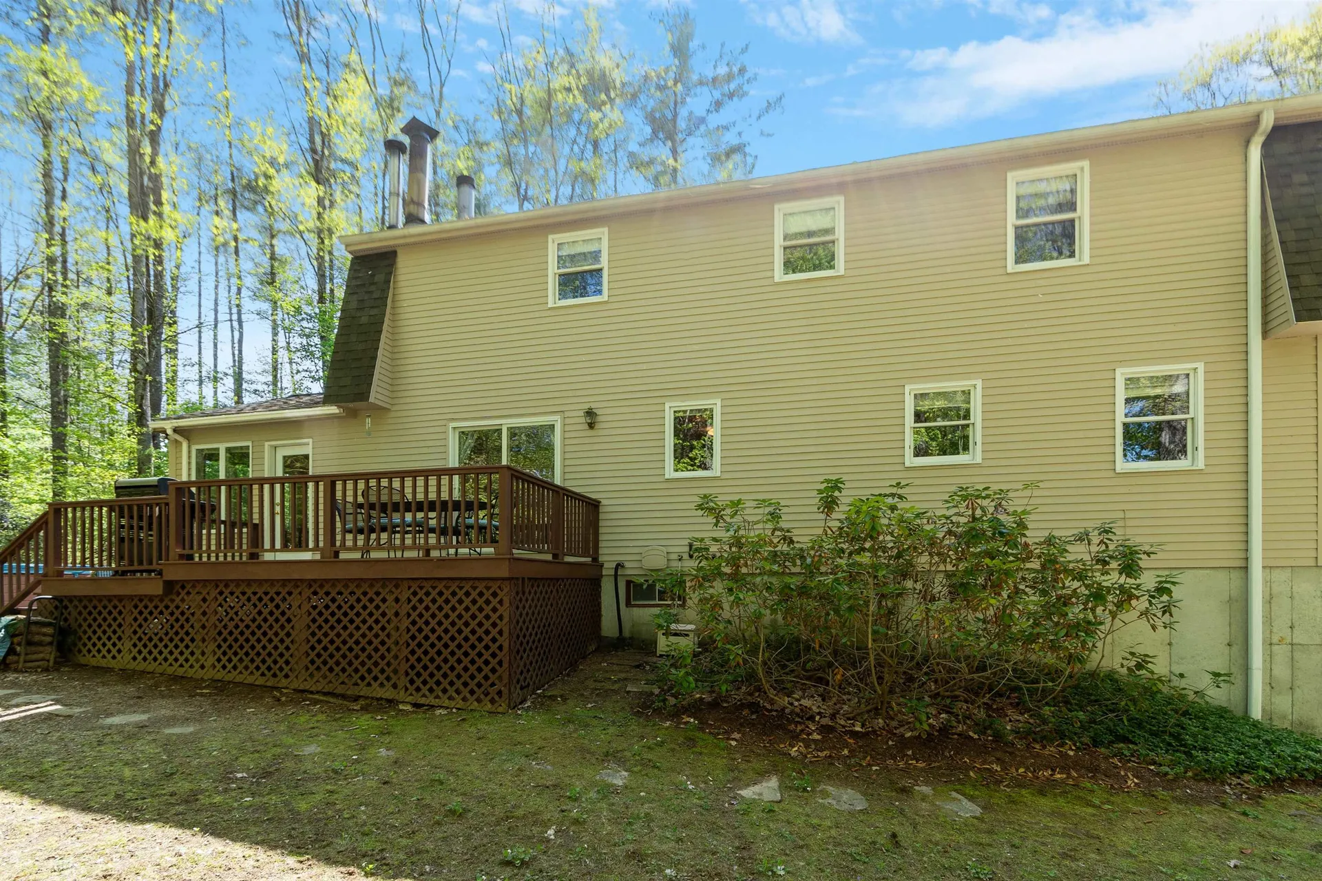 10 Moss Lane Madbury NH 03823