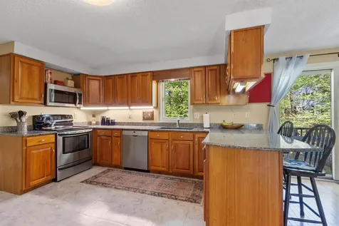 10 Moss Lane Madbury NH 03823