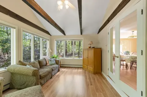 10 Moss Lane Madbury NH 03823