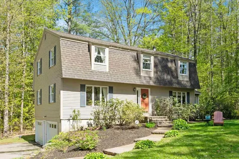 10 Moss Lane Madbury NH 03823