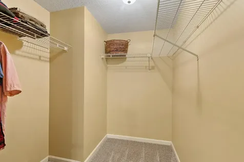 10 Moss Lane Madbury NH 03823