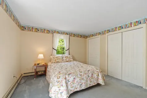 10 Moss Lane Madbury NH 03823