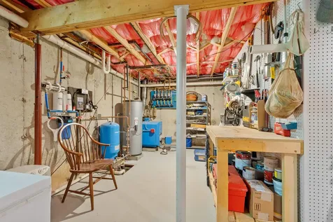 10 Moss Lane Madbury NH 03823