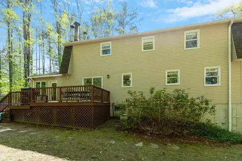 10 Moss Lane Madbury NH 03823