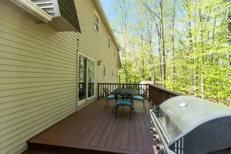 10 Moss Lane Madbury NH 03823