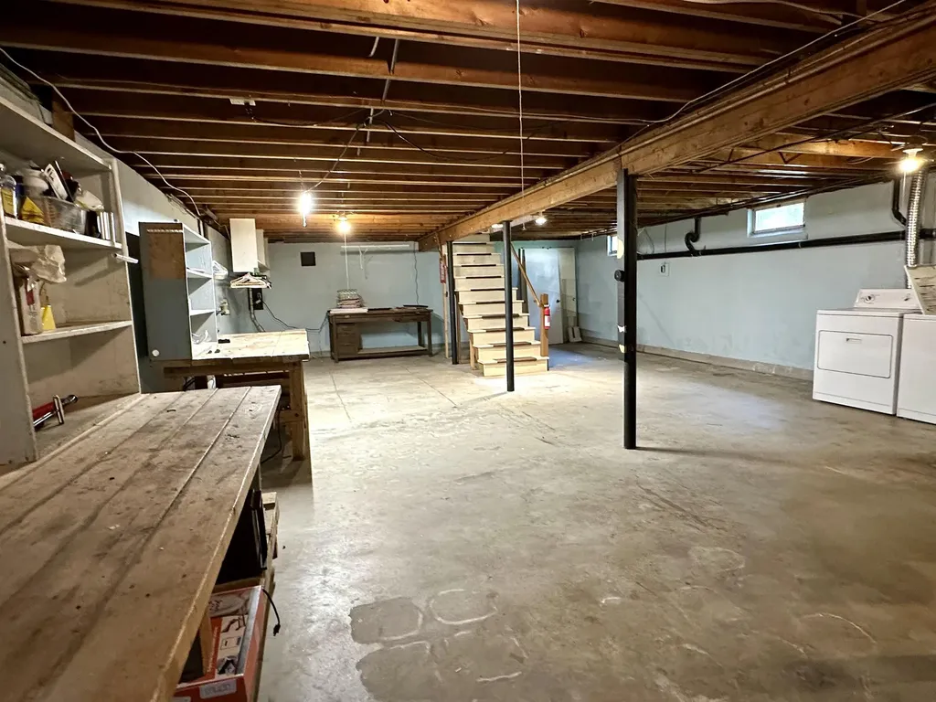 538 County Road New London NH 03257