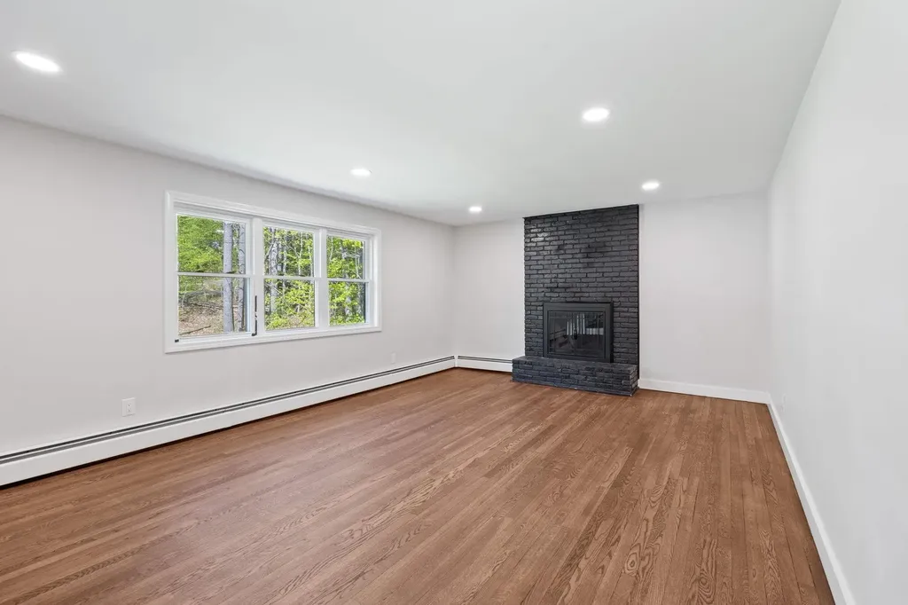 41 Elk Drive Bedford NH 03110