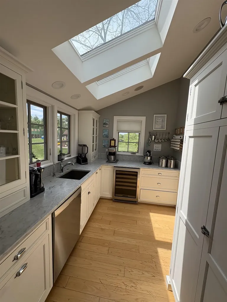 28-28A Ridge Road Hollis NH 03049