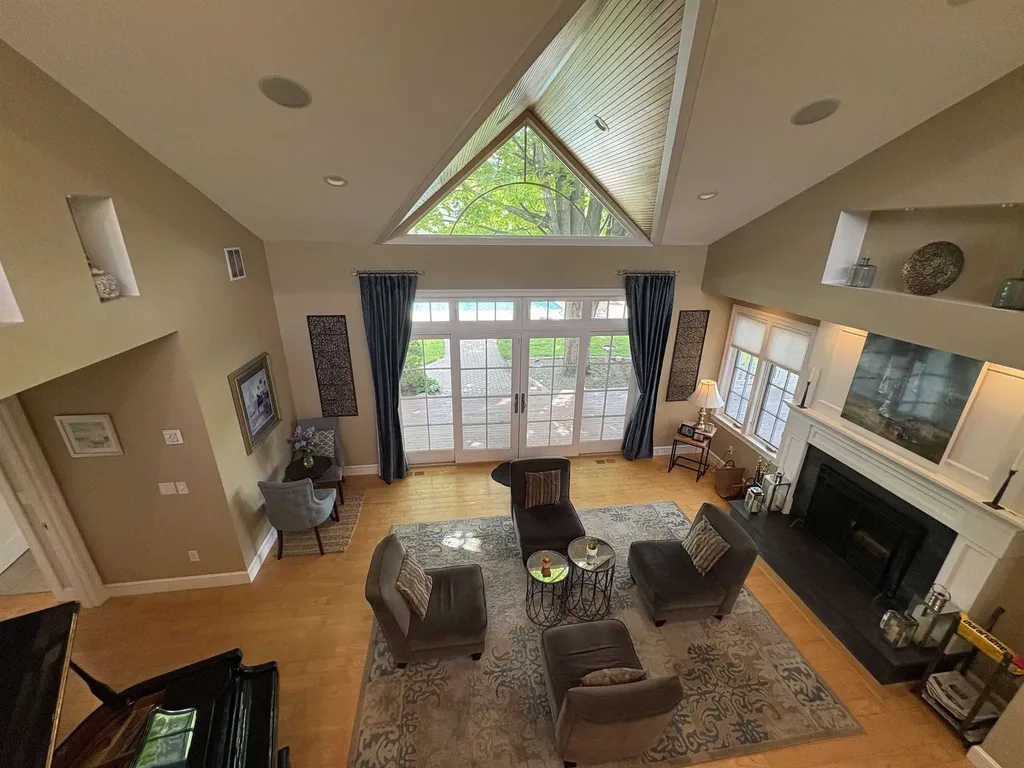 28-28A Ridge Road Hollis NH 03049