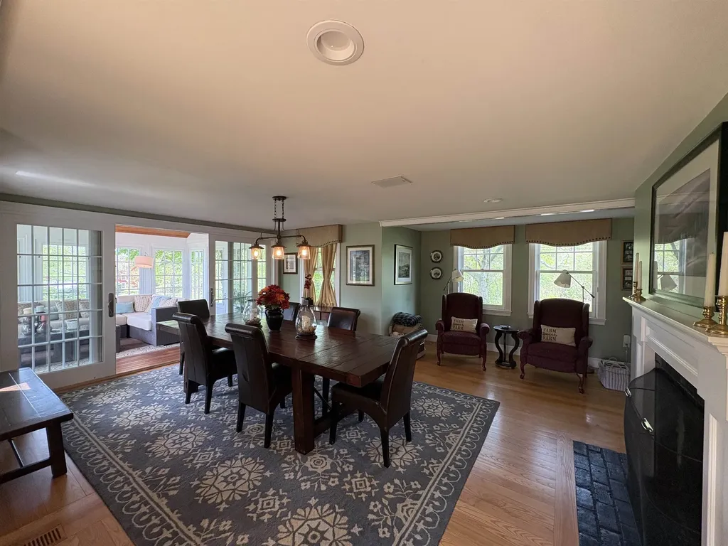 28-28A Ridge Road Hollis NH 03049