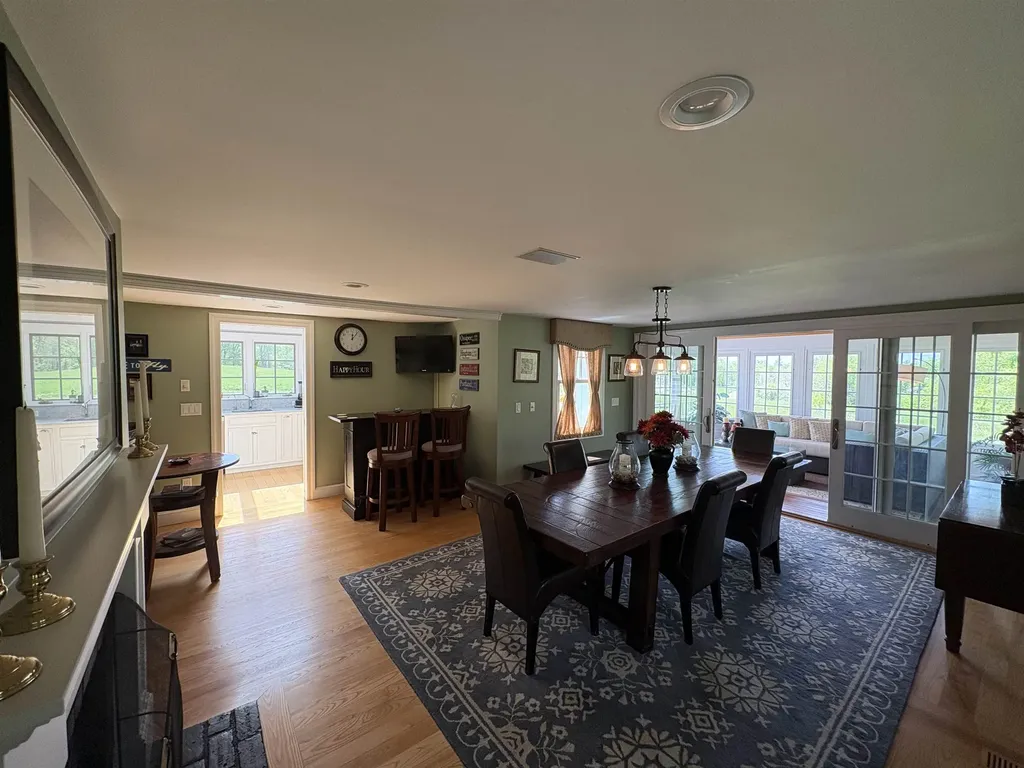 28-28A Ridge Road Hollis NH 03049