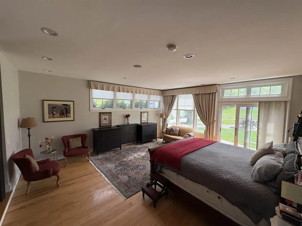 28-28A Ridge Road Hollis NH 03049