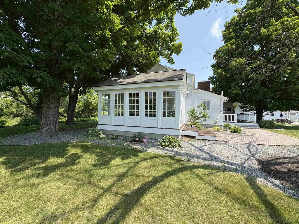 28-28A Ridge Road Hollis NH 03049