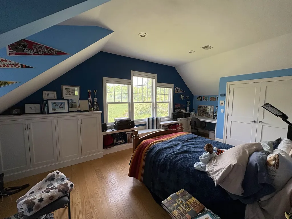 28-28A Ridge Road Hollis NH 03049