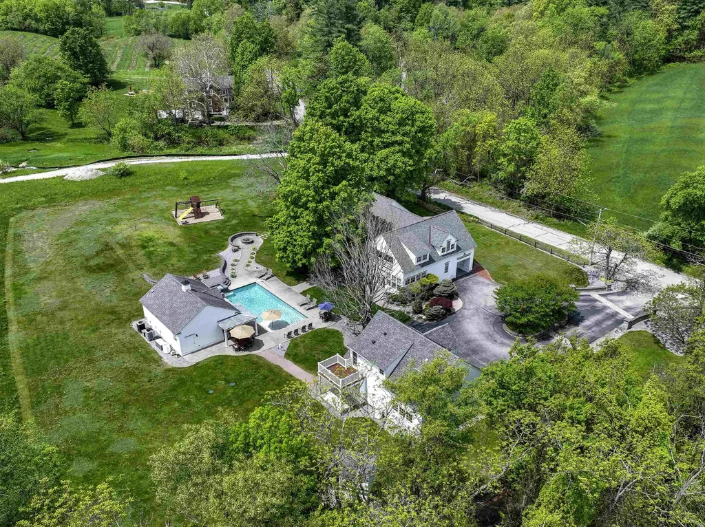 28-28A Ridge Road Hollis NH 03049