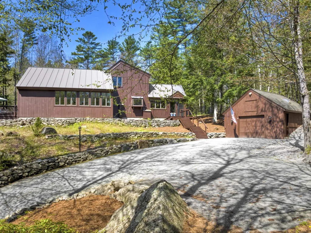 21 Bright Slope Way Grantham NH 03753