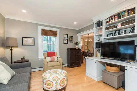 87 Ash Street Portsmouth NH 03801