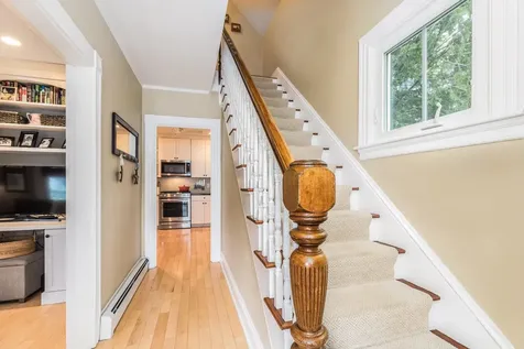 87 Ash Street Portsmouth NH 03801